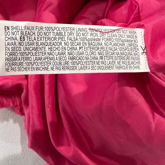 Forever 21 PINK Faux Fur Cozy Jacket
Brand New Womans Size M - Picture 9 of 9